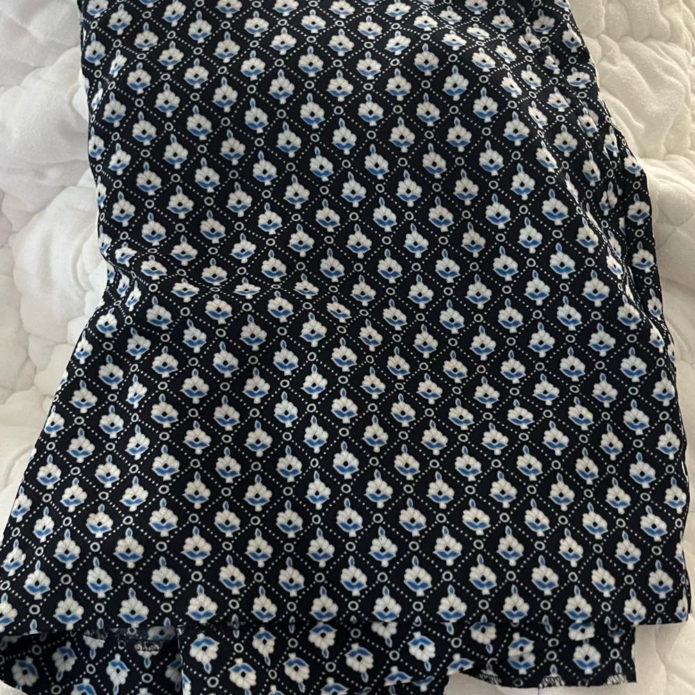 Ann Taylor Navy and White Patterned A-Line Shorts